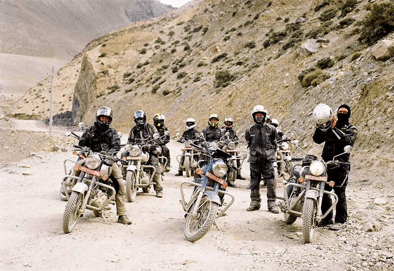 mustang tour with motorbike