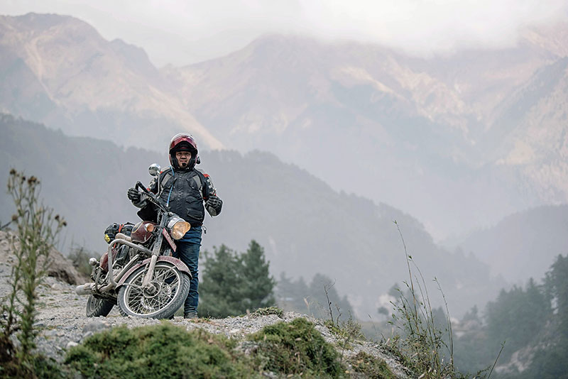 photos of bike tour in Nepal