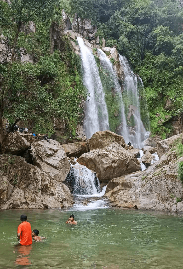 [Travel blog] Travelling to Mohini Jharana (Thadokhola Jharana), Markhu ...